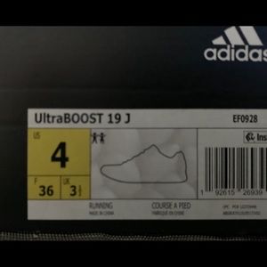 UltraBoost 19J size US 4